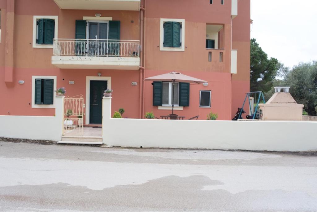 Nicks Cosy Apartment Lefkada City Ngoại thất bức ảnh